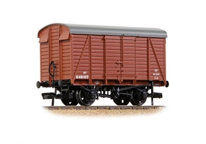SR 12T Even Planked Ventilated Van BR Bauxite (Early)
